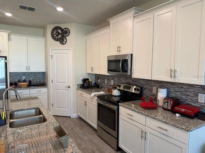 Image No.6-Propriété de 4 chambres à vendre à Kissimmee