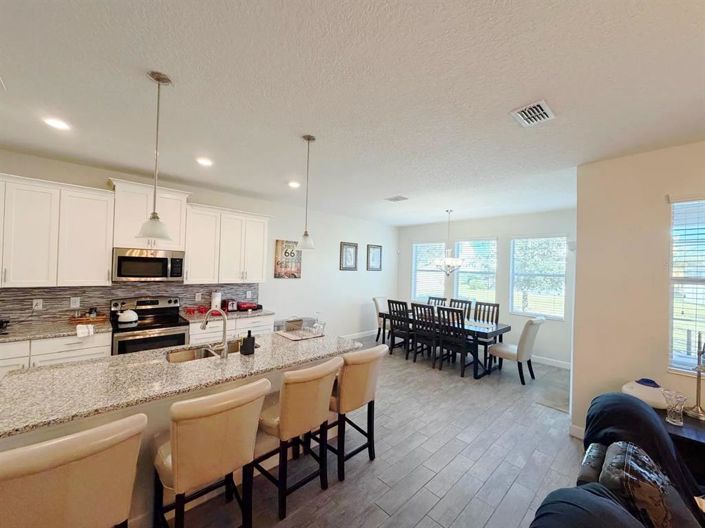 Image No.8-Propriété de 4 chambres à vendre à Kissimmee