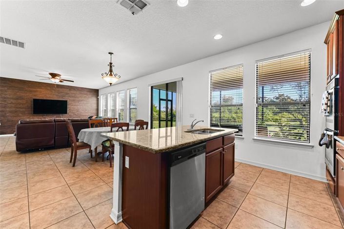 Image No.19-4 Bed Property for sale