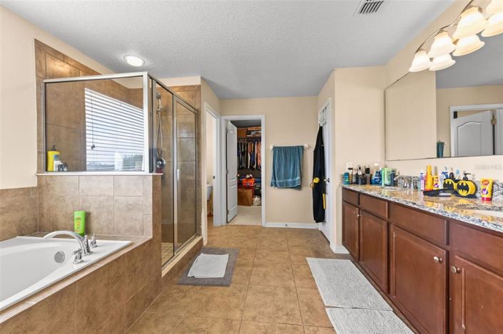 Image No.26-4 Bed Property for sale