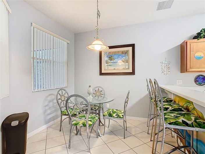 Image No.17-5 Bed Property for sale