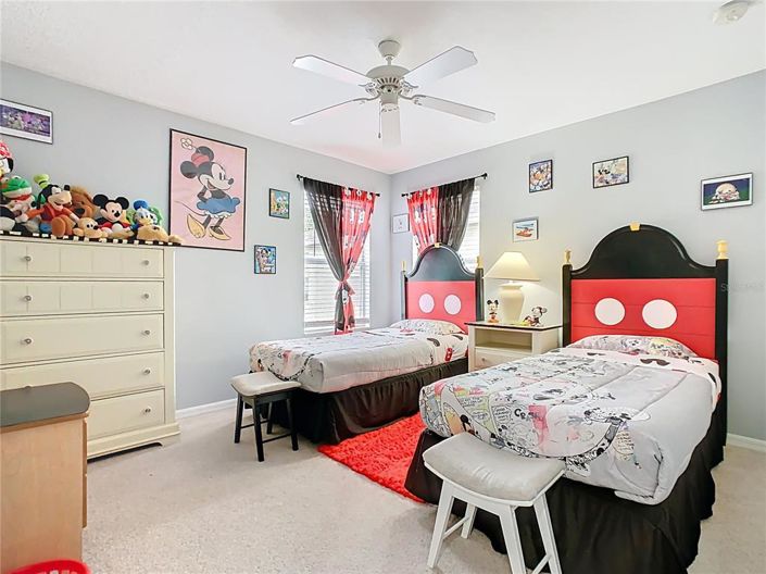 Image No.26-5 Bed Property for sale