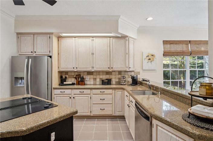 Image No.11-4 Bed Property for sale