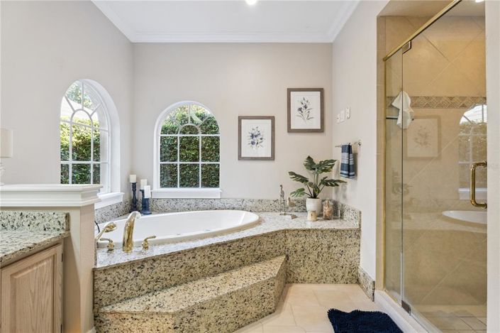 Image No.23-4 Bed Property for sale