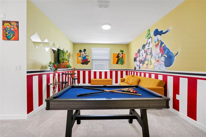 Image No.19-6 Bed Property for sale