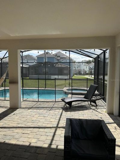 Image No.15-6 Bed Property for sale