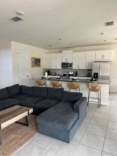 Image No.5-6 Bed Property for sale