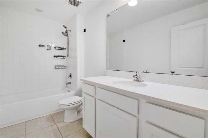 Image No.18-3 Bed Townhouse for sale