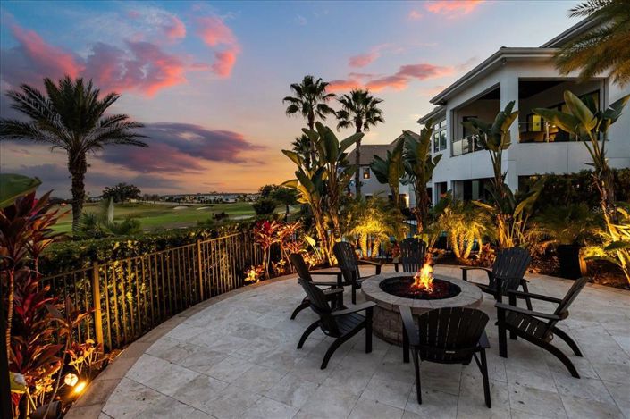 Image No.14-8 Bed Property for sale