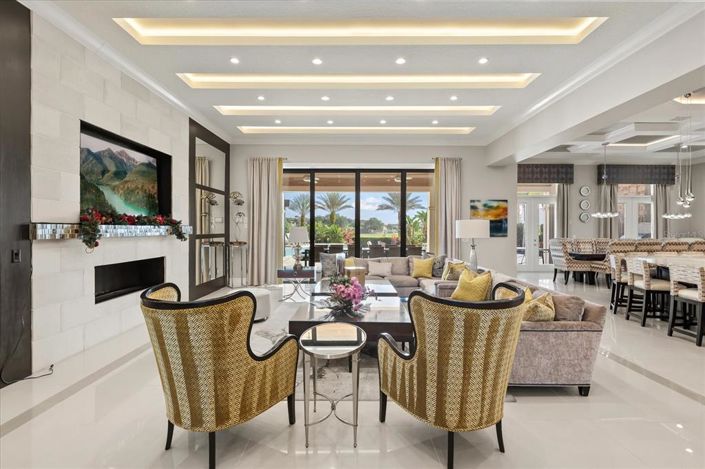 Image No.31-8 Bed Property for sale