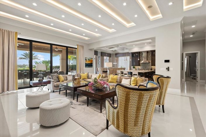 Image No.38-8 Bed Property for sale