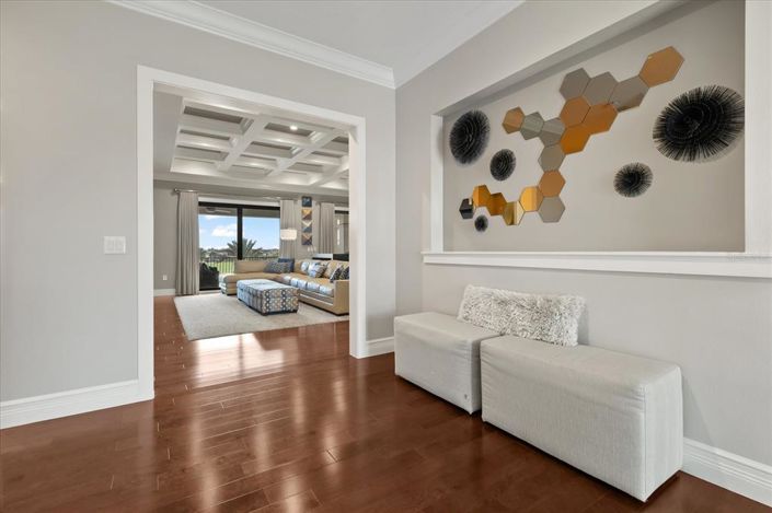 Image No.47-8 Bed Property for sale