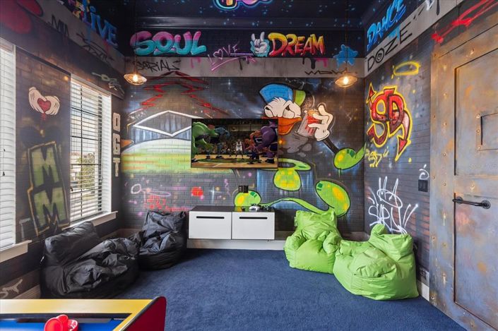 Image No.51-8 Bed Property for sale