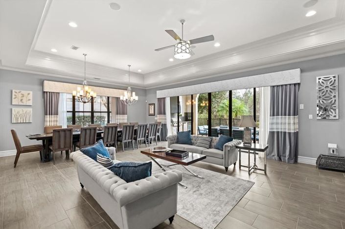 Image No.13-8 Bed Property for sale