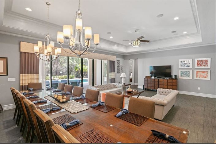 Image No.15-8 Bed Property for sale