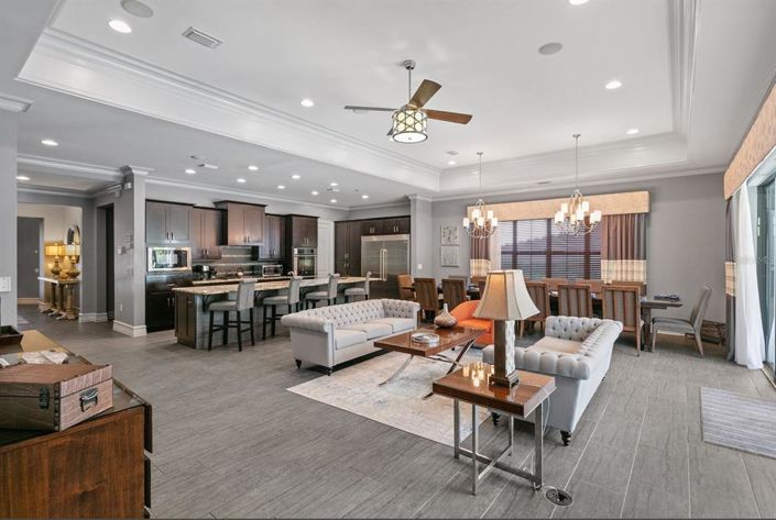 Image No.16-8 Bed Property for sale