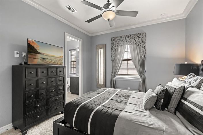 Image No.25-8 Bed Property for sale