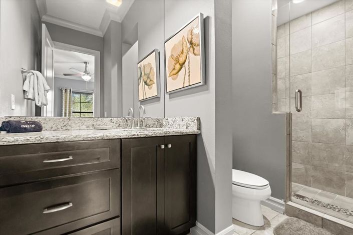 Image No.32-8 Bed Property for sale