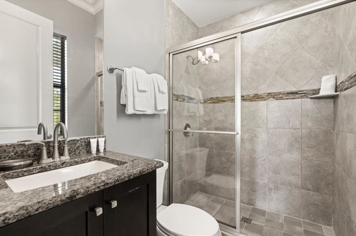 Image No.35-8 Bed Property for sale