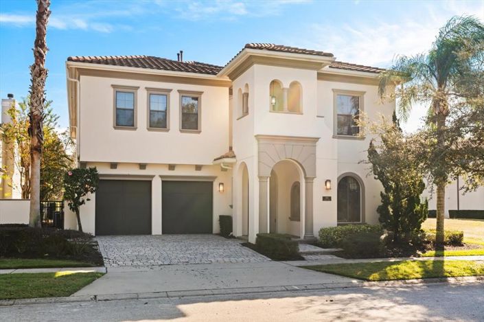 Image No.4-8 Bed Property for sale