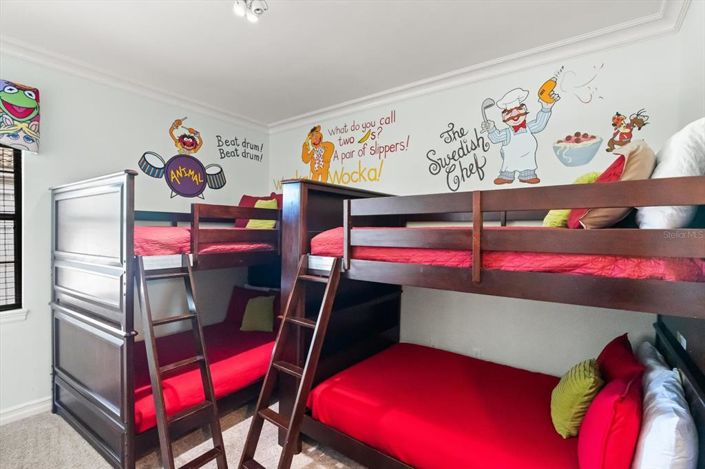 Image No.40-8 Bed Property for sale