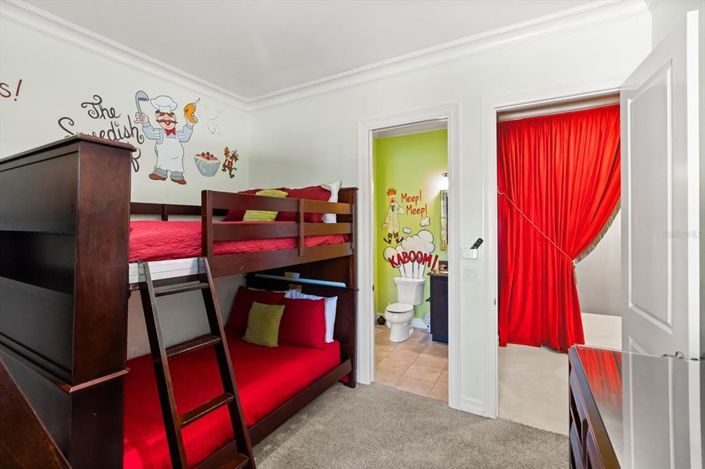 Image No.41-8 Bed Property for sale