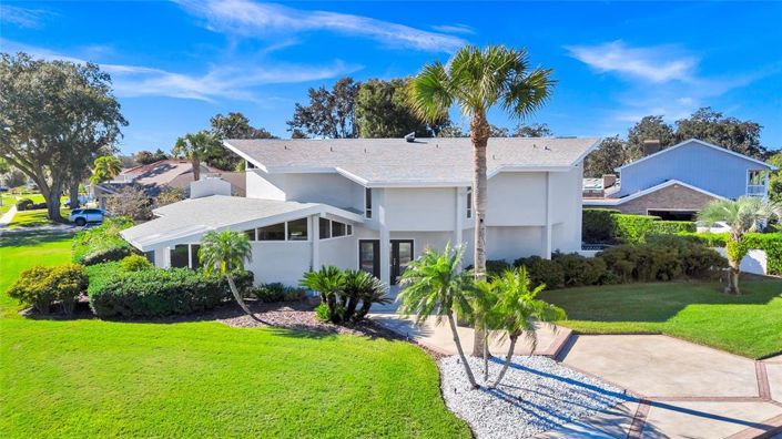 Image No.10-4 Bed Property for sale