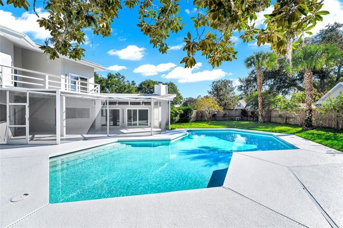 Image No.17-4 Bed Property for sale