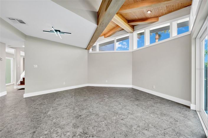 Image No.44-4 Bed Property for sale