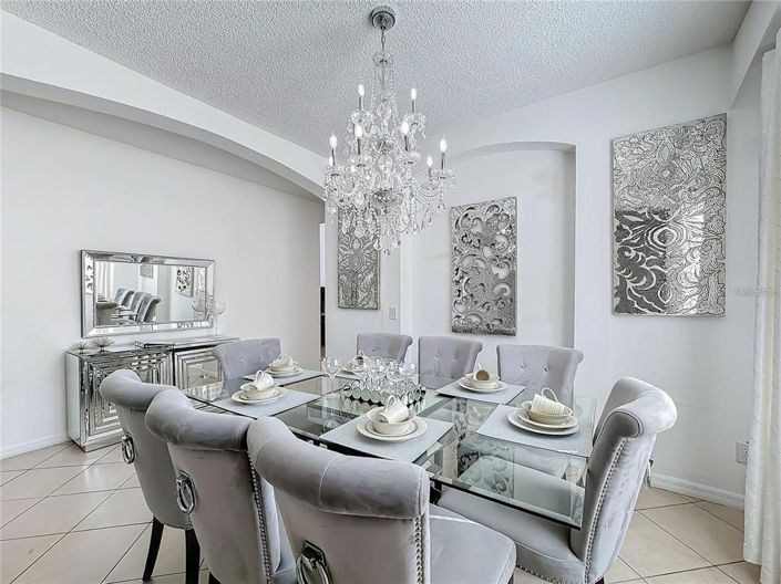 Image No.8-Propriété de 5 chambres à vendre à Kissimmee