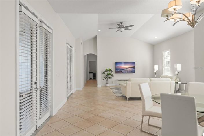 Image No.22-4 Bed Property for sale