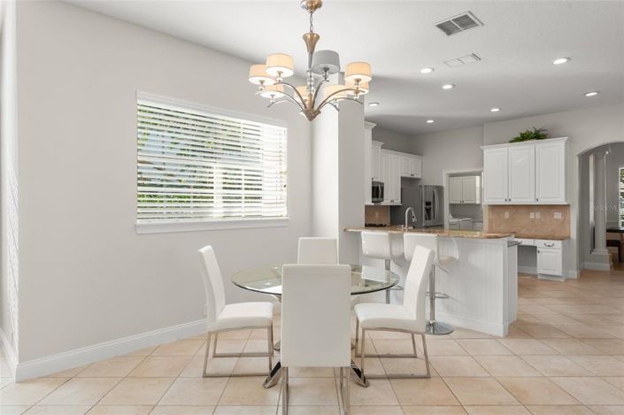 Image No.25-4 Bed Property for sale