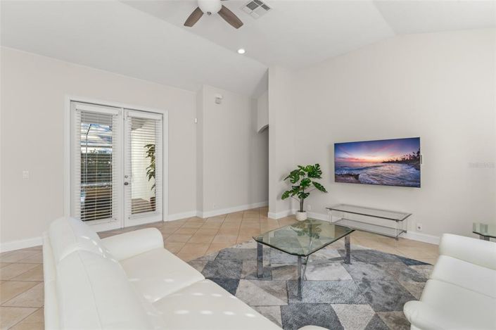 Image No.29-4 Bed Property for sale