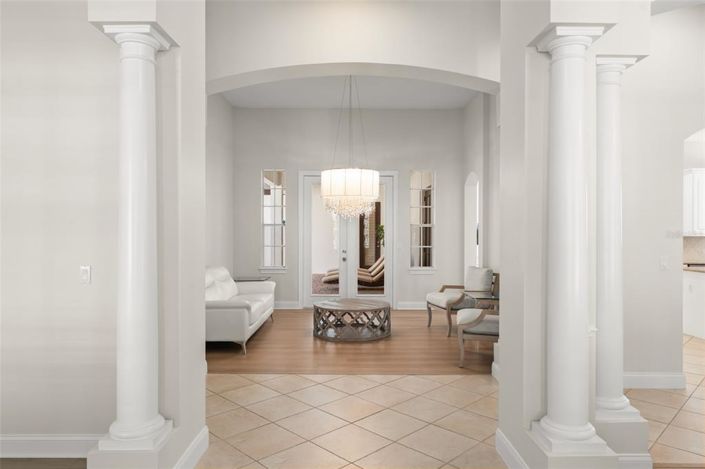 Image No.3-4 Bed Property for sale