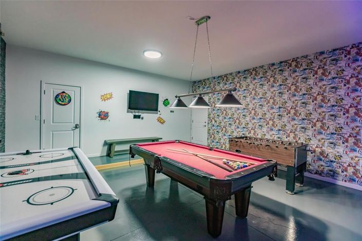 Image No.21-6 Bed Property for sale