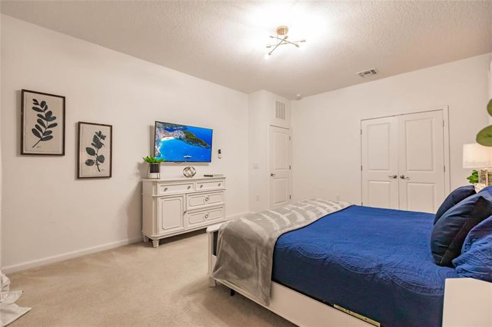 Image No.25-6 Bed Property for sale