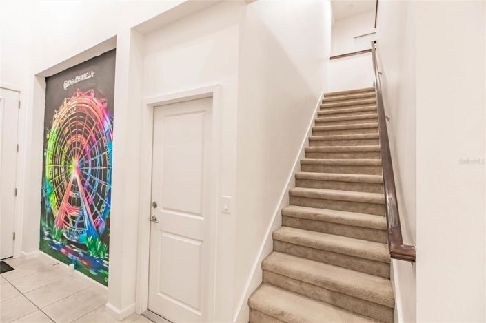 Image No.30-6 Bed Property for sale