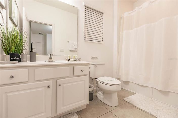 Image No.41-6 Bed Property for sale