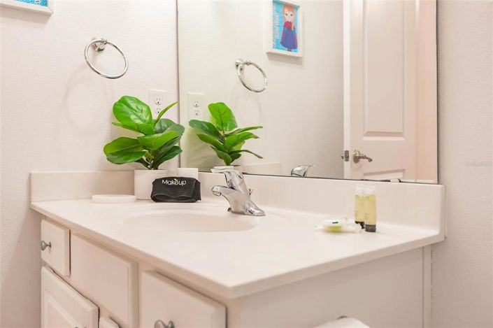 Image No.48-6 Bed Property for sale