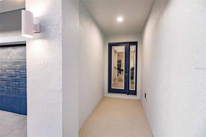 Image No.5-6 Bed Property for sale