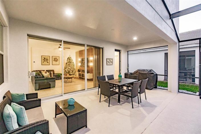 Image No.60-6 Bed Property for sale