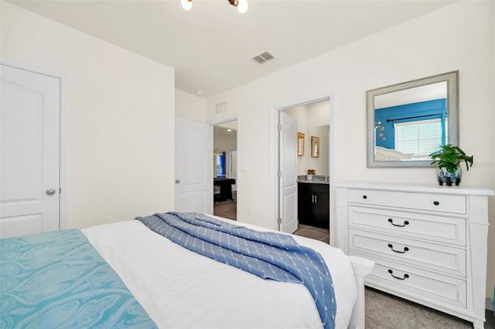 Image No.36-6 Bed Property for sale