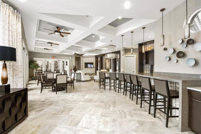 Image No.56-6 Bed Property for sale