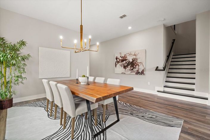 Image No.10-5 Bed Property for sale