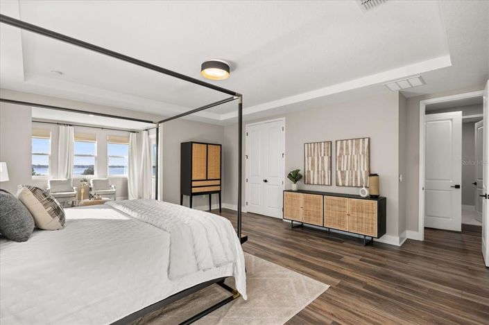 Image No.32-5 Bed Property for sale