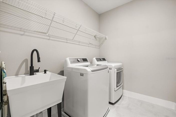 Image No.53-5 Bed Property for sale