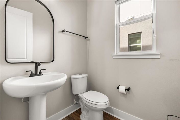 Image No.8-5 Bed Property for sale