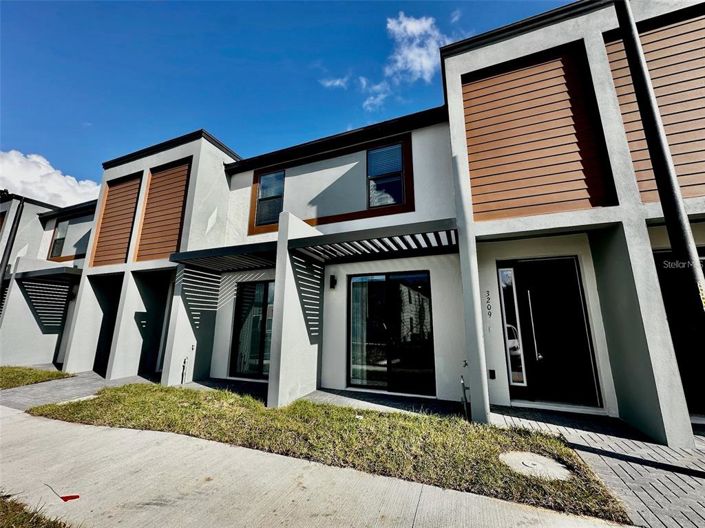 Image No.2-Maison de ville de 3 chambres à vendre à Kissimmee