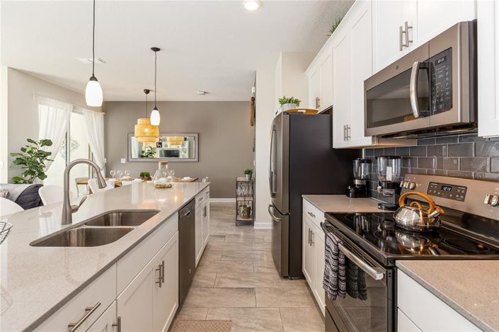 Image No.10-4 Bed Townhouse for sale