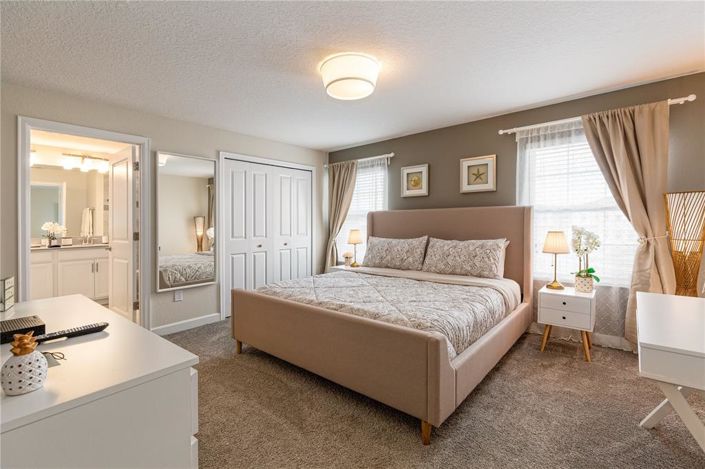 Image No.13-4 Bed Townhouse for sale